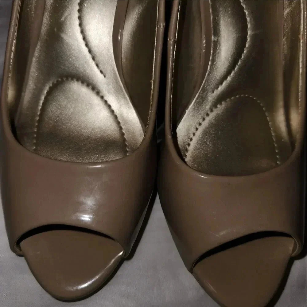 ‎Bandolino Brand,  3" heel - Picture 2 of 11